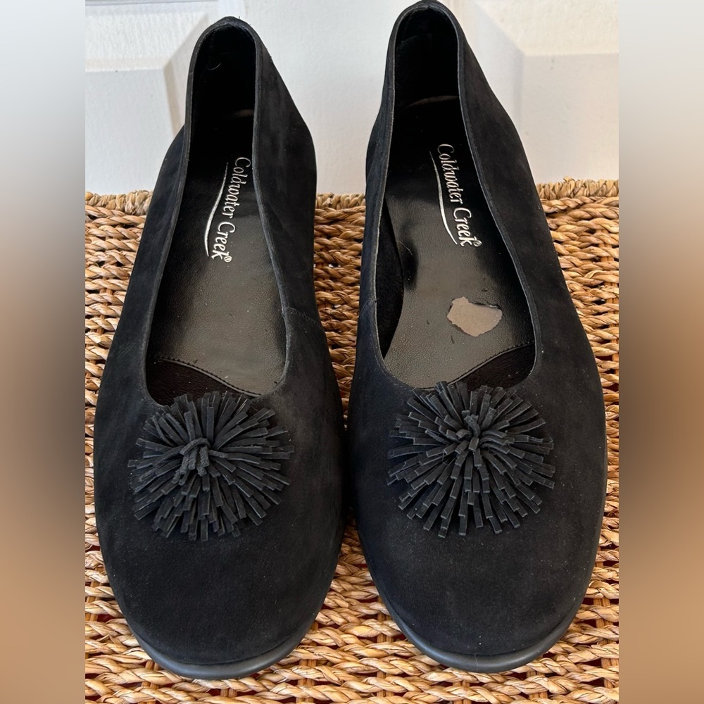 Coldwater Creek Women’s Suede‎ Balled Flat Pouf Detail Size 9.5